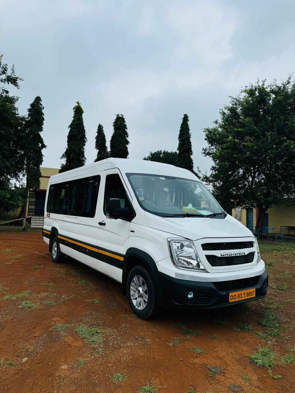 Mini bus